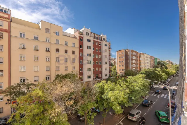Exclusiva vivienda exterior en tercera planta — 47