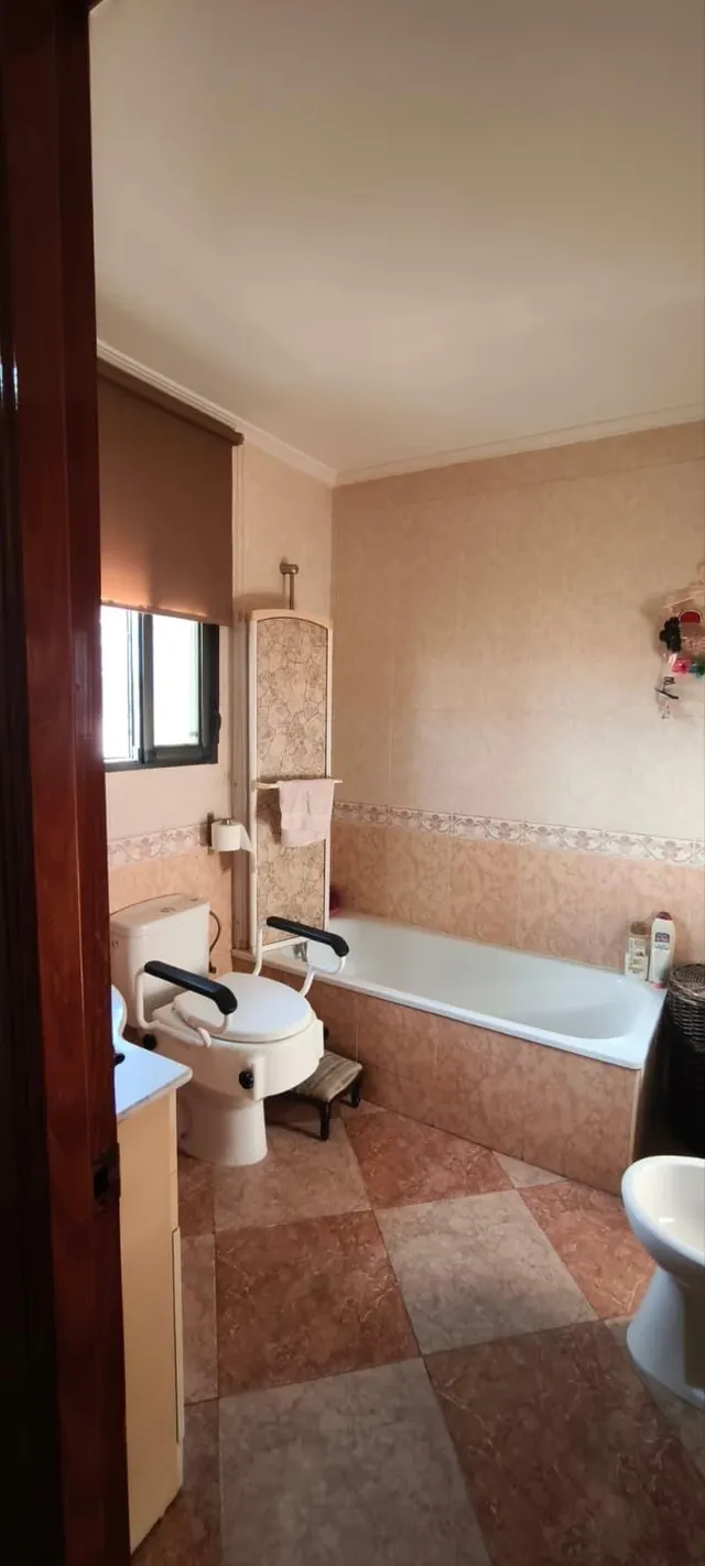 Chalet no hipotecable con piscina y casa de invitados en el higuerón — 23