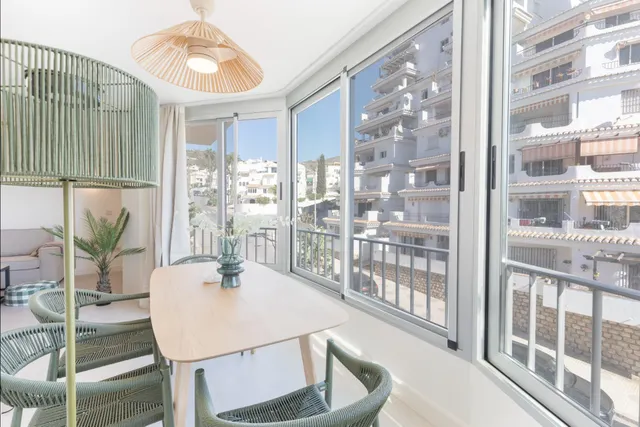 ¡exclusivo apartamento en primera linea de playa con reforma integral de alta gama! — 13