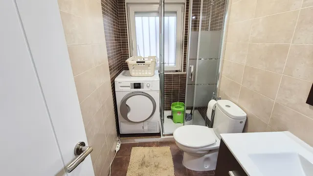 PISO VENTA SALAMANCA. Urbis te ofrece un piso reformado en venta en Garrido Sur, Salamanca. — 45
