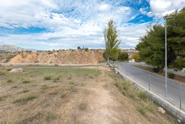 Terreno en Peligros: 2,773 m2 de Oportunidad y Potencial — 18