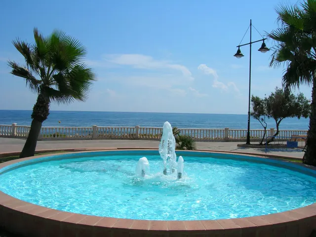 Local comercial 170m² en venta - Playa del cura — 17