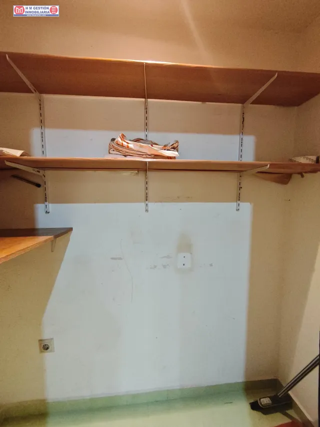 Piso Amplio y Luminoso en Rondilla C.V. de dos dormitorios, dos baños, PG y trastero — 22