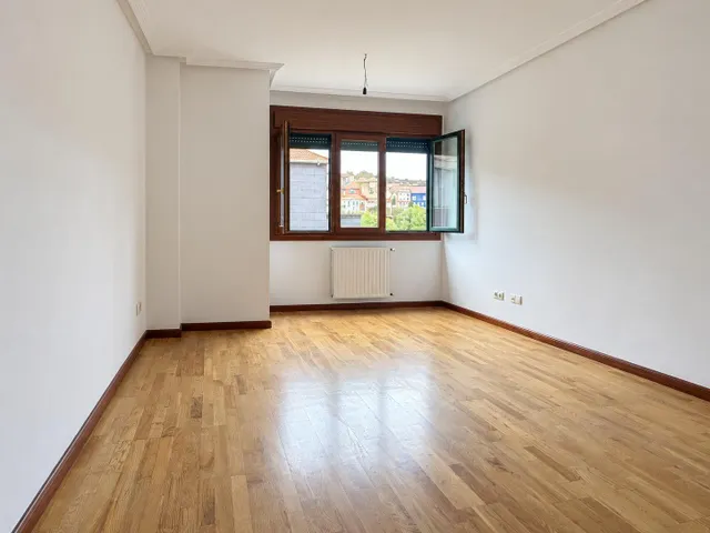¡a estrenar! dos dormitorios, terraza, garaje y trastero en Oviedo — 7