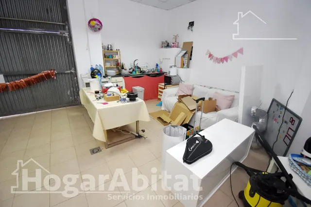 ¡Perfecto para invertir! Casa de cuatro alturas  para reformar con garaje y dos terrazas, cerca del centro — 32