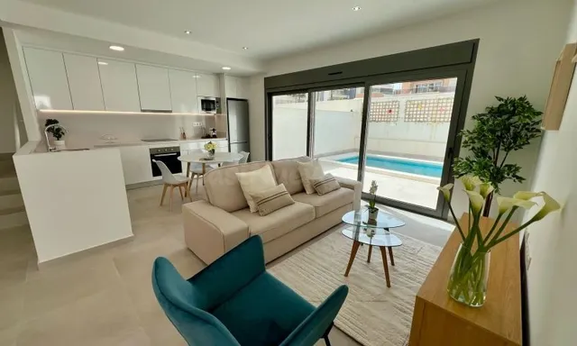 CHALET ADOSADO DE 3 DORMITORIOS 2 BAÑOS EN LA ZENIA (ORIHUEL - foto 3