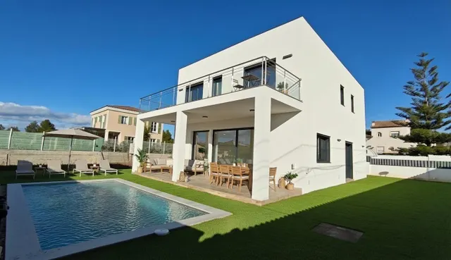 Alquiler de  chalet independiente en Oasis Park, Vendrell — 20
