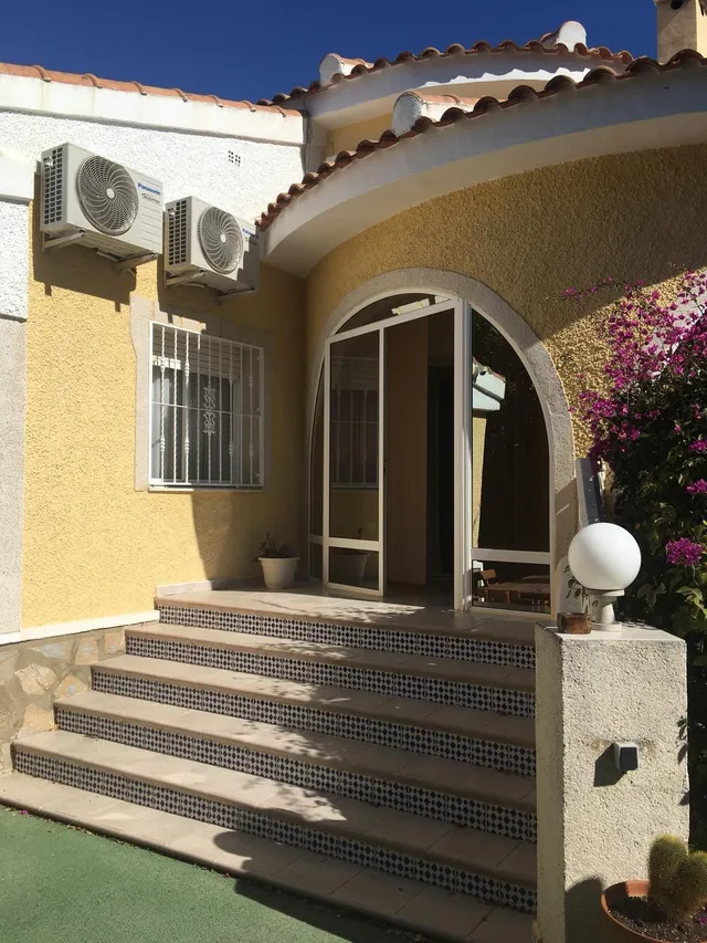 CHALET EN CIUDAD QUESADA POR 330.000€ — 30