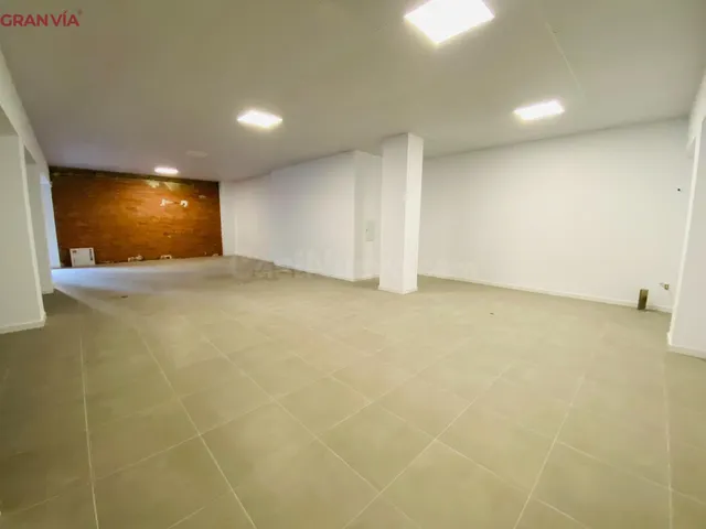Local en venta en Cascajos — 5