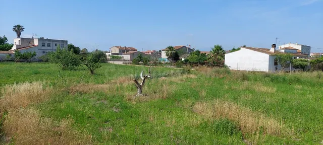 Casa con almacén para rehabilitar en Els Hortets, Deltebre - foto 2