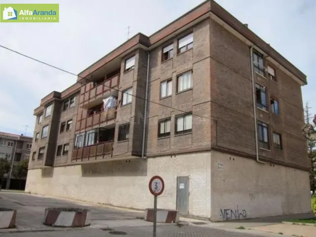 LOCAL EN BRUTO EN AVENIDA CASTILLA DE ARANDA DE DUERO — 2