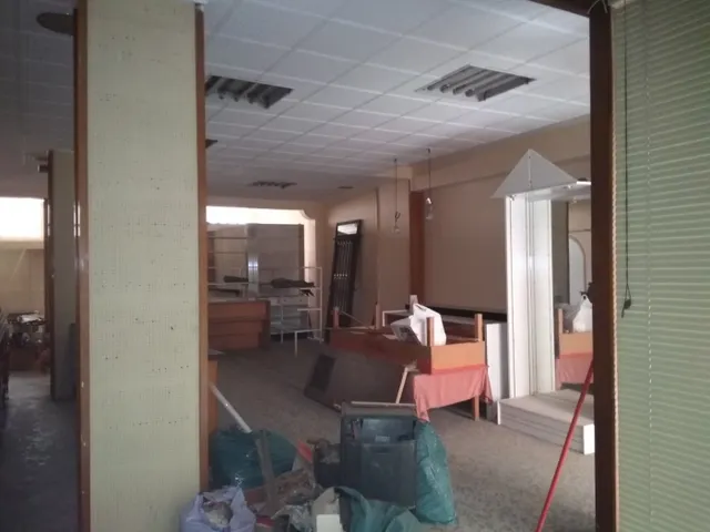 PLANTA BAJA EN ALQUILER EN ZONA CÉNTRICA — 6