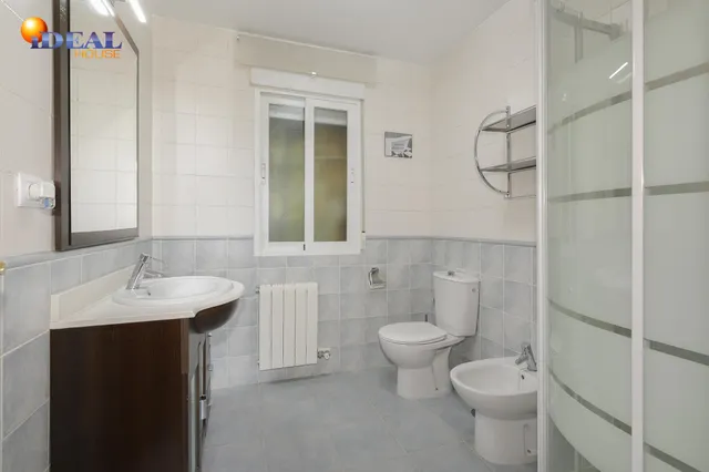Ático en venta en La Zubia — 16