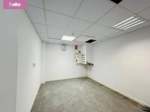 MAGNIFICO LOCAL COMERCIAL EN PLENO CENTRO DE JEREZ — 21