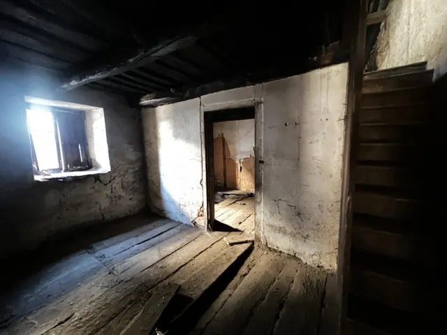 CASA DE PIEDRA PARA RESTAURAR — 7