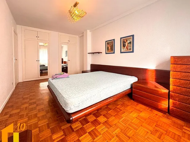 Amplia y luminosa vivienda en calle Jerez — 19