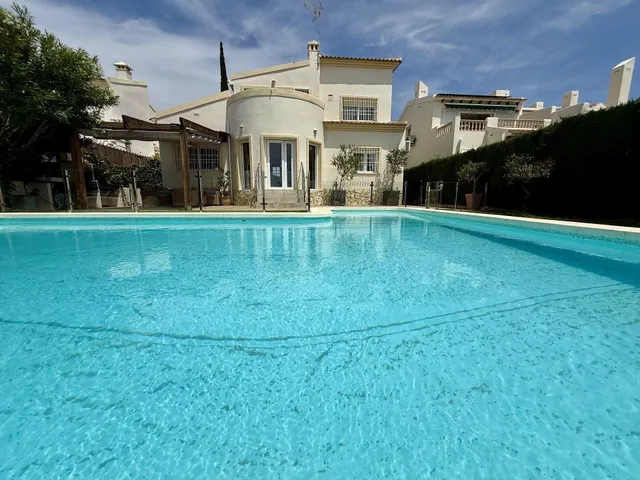 Villa 4 habitaciones 137m² en venta - Las Ramblas — 32