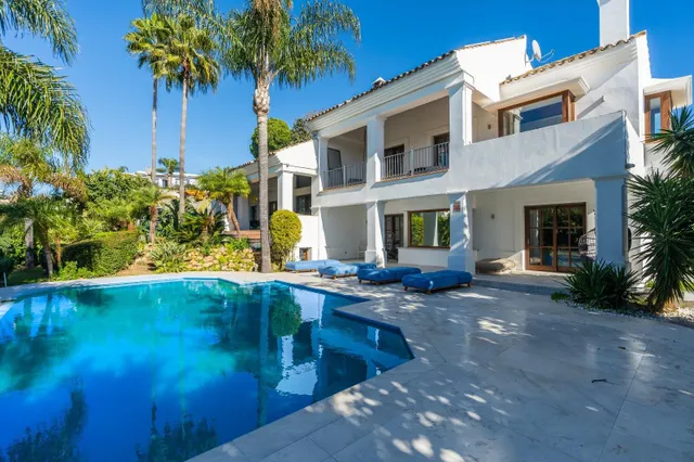 EXCEPCIONAL VILLA EN EL PARAÍSO — 47