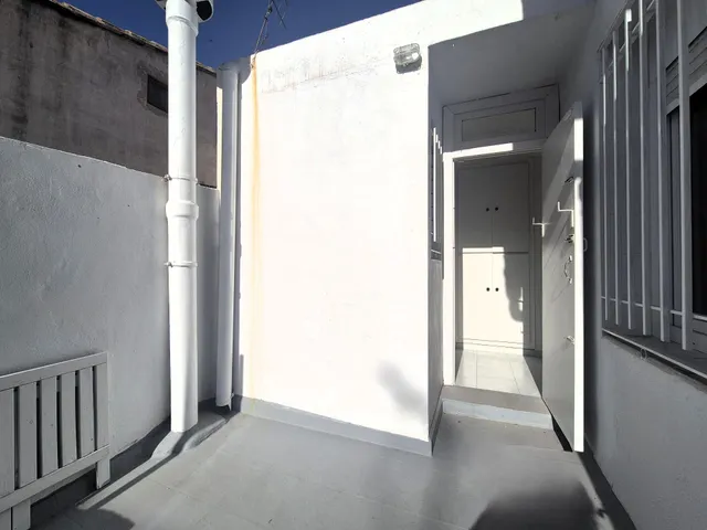 Amplia y luminosa casa reformada en zona llombai, Burriana — 31