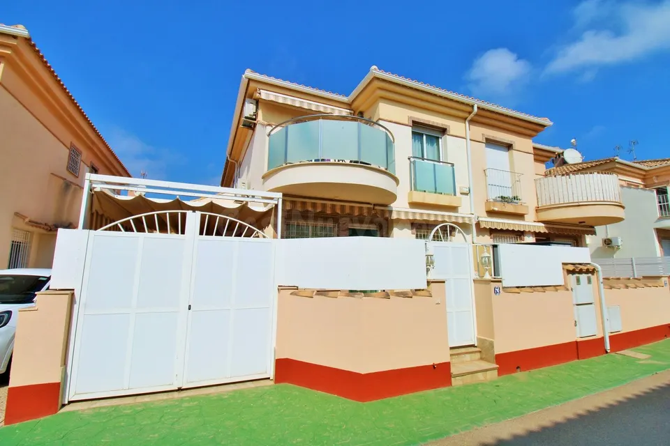 Adosado 3 habitaciones 83m² en venta - La Zenia