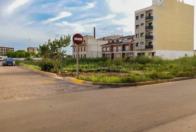 Terreno residencial en c/ Sant Jaume de Carlet - foto 3