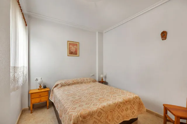 APARTAMENTO DE 3 DORMITORIOS 2 BAÑOS EN TORREVIEJA ( ALICANTE ) — 19