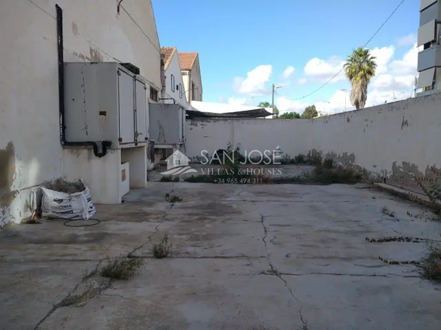 VENTA DE NAVE EN TORRELLANO — 7