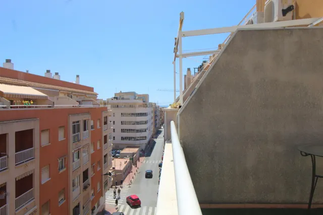 Ático de 3 dormitorios y 2 baños, con solárium privado y plaza de aparcamiento — 29