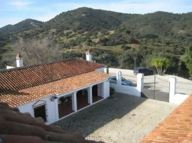 "Finca de Ensueño en Hornachuelos: Caza, Naturaleza y Confort" — 8