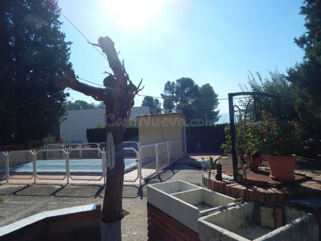 CASA DE CAMPO CON TERRENO URBANIZABLE EN ONTINYENT. - foto 2