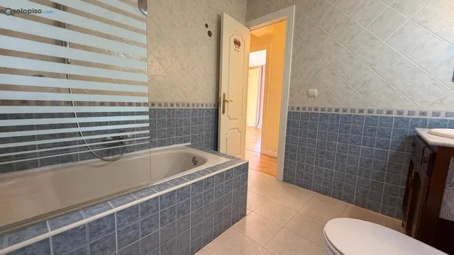 Piso en venta en el centro de Fuengirola - 3 Dormitorios — 17