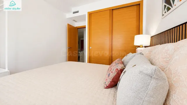 APARTAMENTO CON TERRAZA EN EL CORAZÓN DE EL CAMPELLO, JUNTO AL MAR — 7