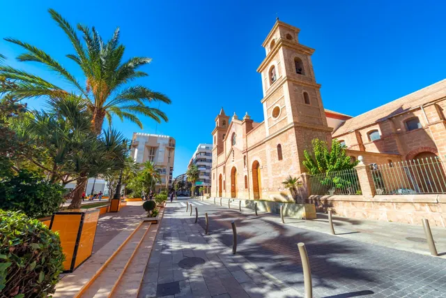 Centro de Torrevieja, apartamento reformado — 17