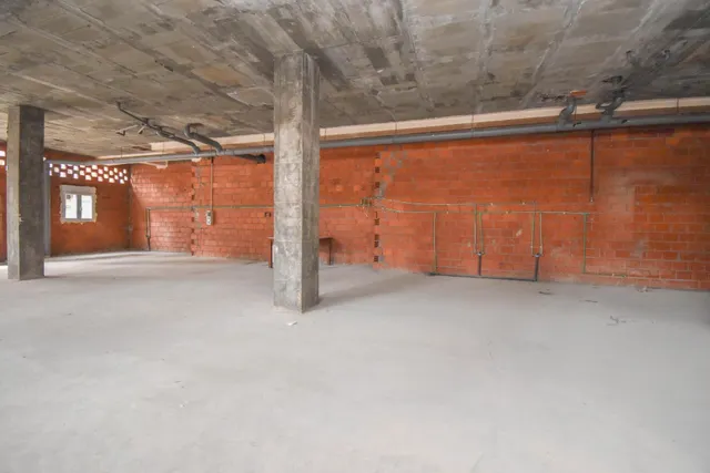 ESPACIOSO LOCAL DE 162 M2 EN LA BARCALA — 14