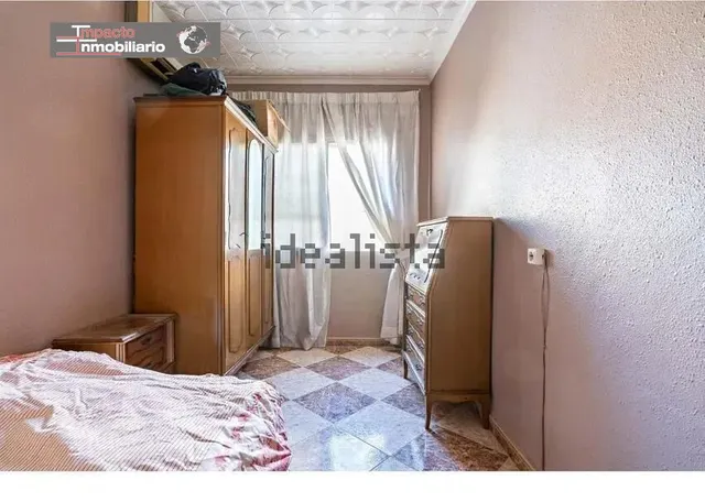 Chalet adosado en venta en Calle Alhambra, 33 — 10