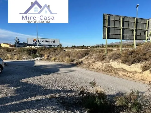 SE VENDE TERRENO PARA LA construcción DE UN CHALET — 4