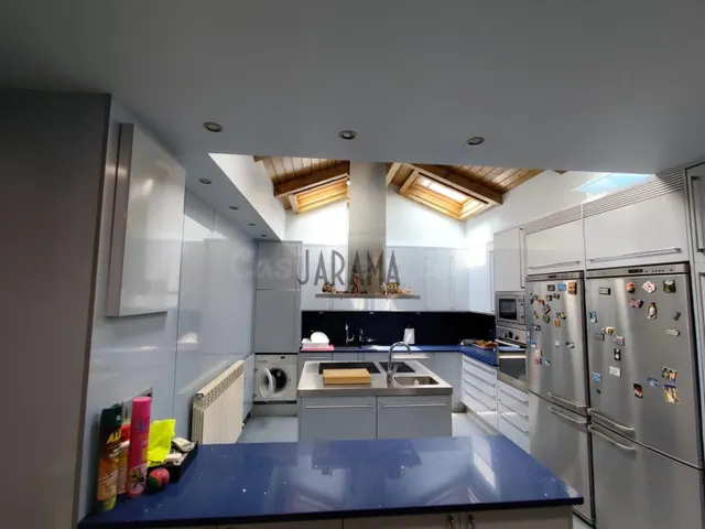 PRECIOSO CHALET EN RIBAFORADA - foto 3