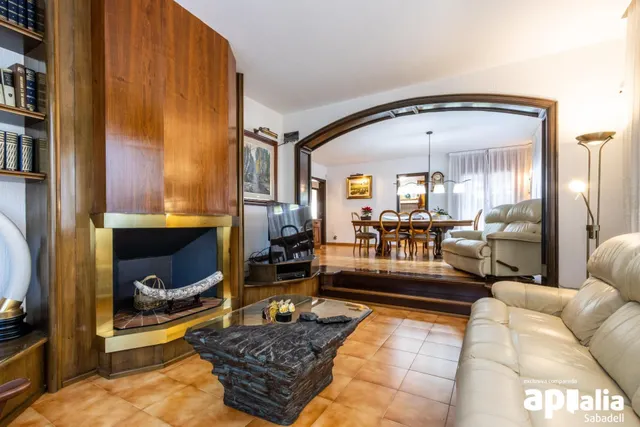 CASA A 4 VENTS A L'AIRESOL D — 14
