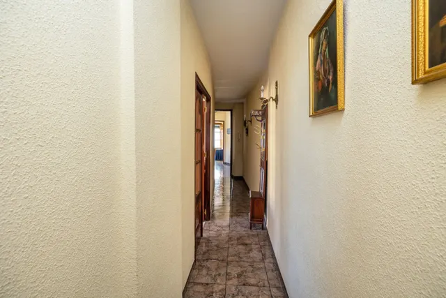 Espectacular edificio a 3 calles con vivienda y locales comerciales en pleno centro de Alhama de Gr — 25