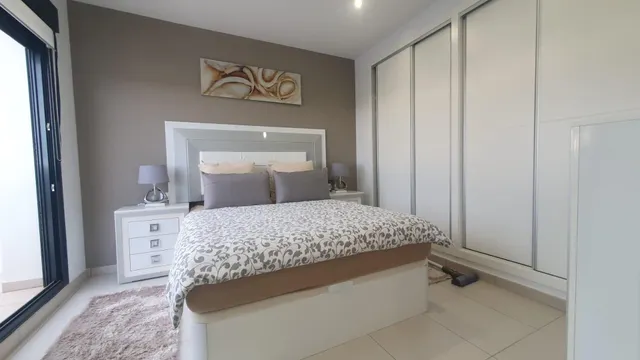 PRECIOSO Y LUJOSO QUAD CON PISCINA COMUNITARIA Y GARAJE PRIVADO — 13