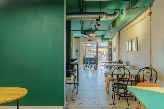 OPORTUNIDAD DE NEGOCIO EN MOTRIL – BAR LA BIEN PAGÁ — 8