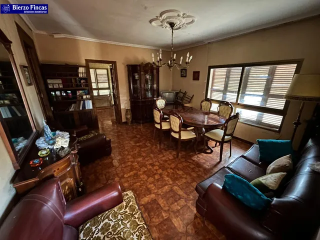 Se vende casa en Carracedelo — 11