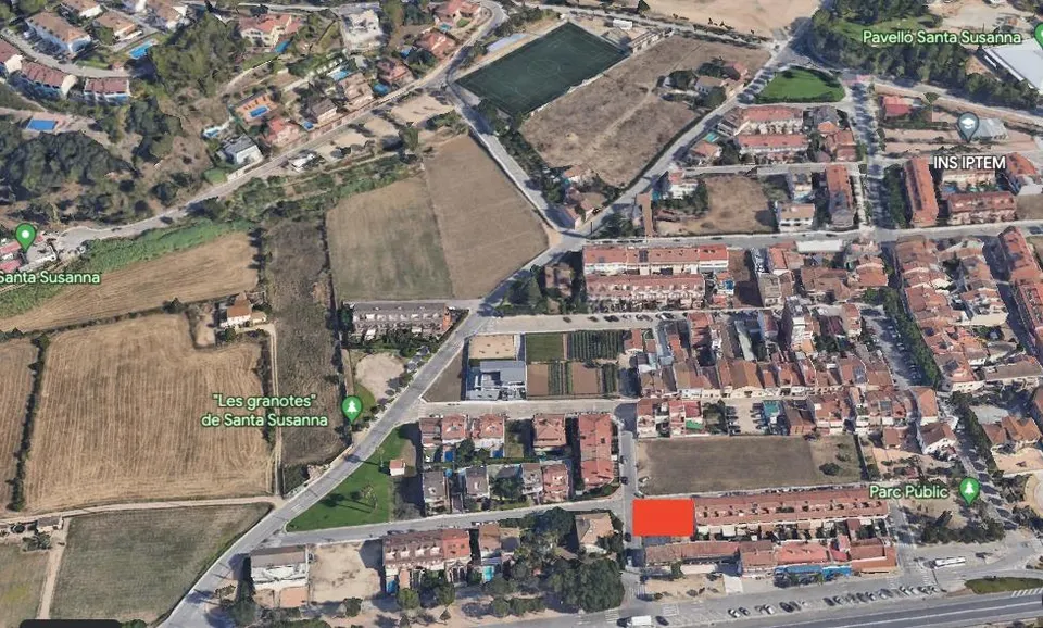 PARCELAS EN CENTRO DEL PUEBLO