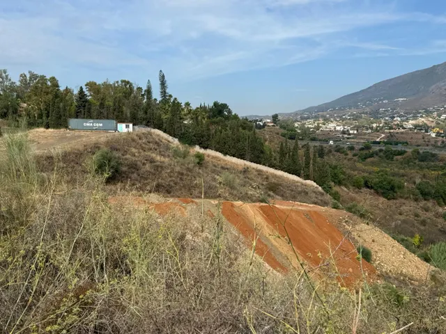 se vende terreno rustico con casa de apero en el hornillo mijas — 7