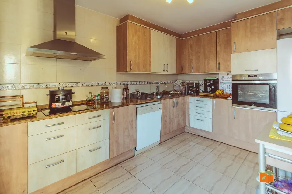 CASA ESQUINERA EN VENTA EN ROQUETES (TARRAGONA)