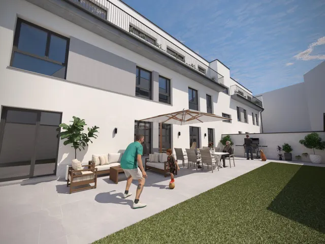 Impresionante PISO CON PATIO en venta en el centro de Cuélla
