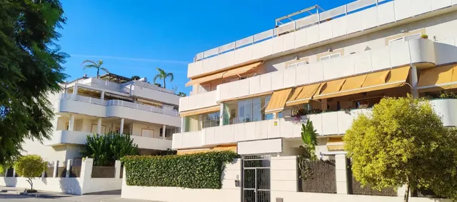 Piso con garaje y terraza en la zona de chapin — 20