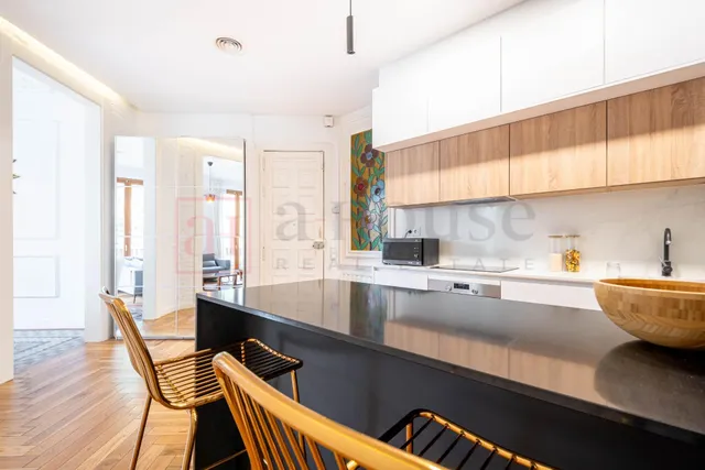 Piso reformado, listo para entrar a vivir con balcones y todo exterior en la nova esquerra de l' eixample — 14