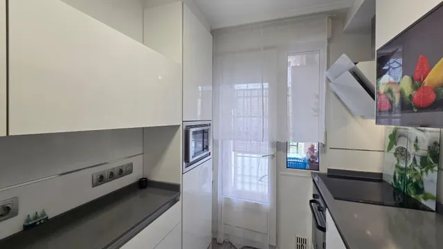 2 habitaciones y garaje cerrado, para entrar a vivir — 11