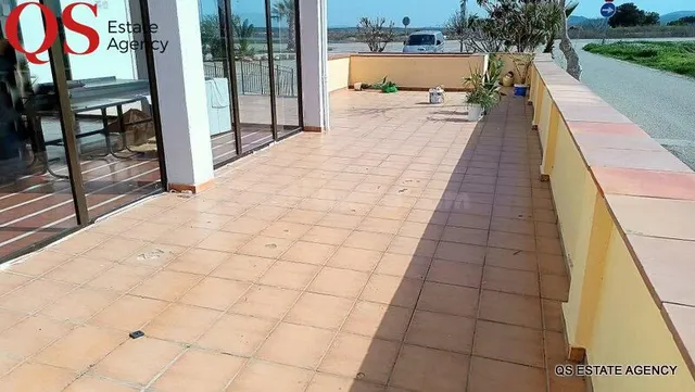 Hotel con piscina en Vidreres - foto 4